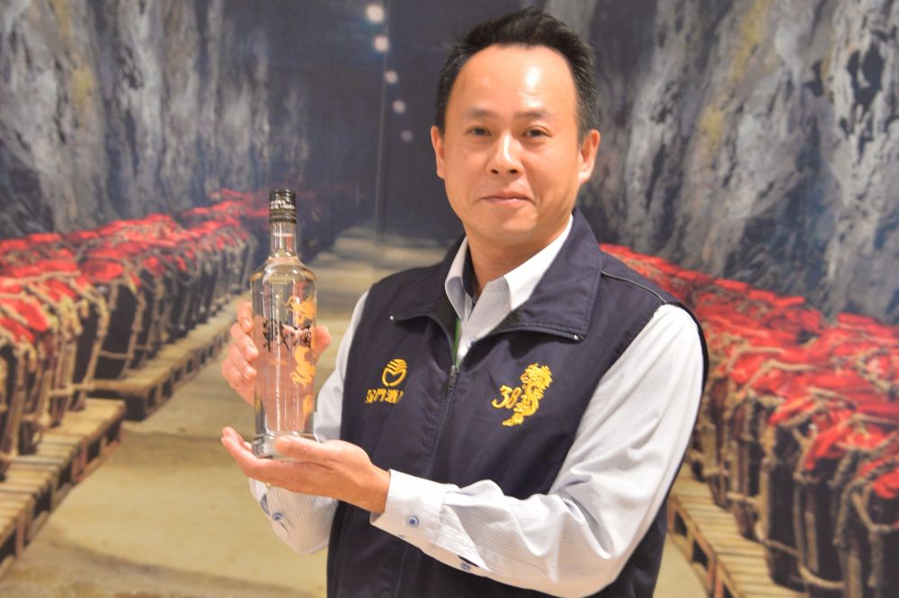 烽火釀清醇 荐賢推萬輿｜專訪金門酒廠實業(股)公司金寧廠廠長許荐洋學長